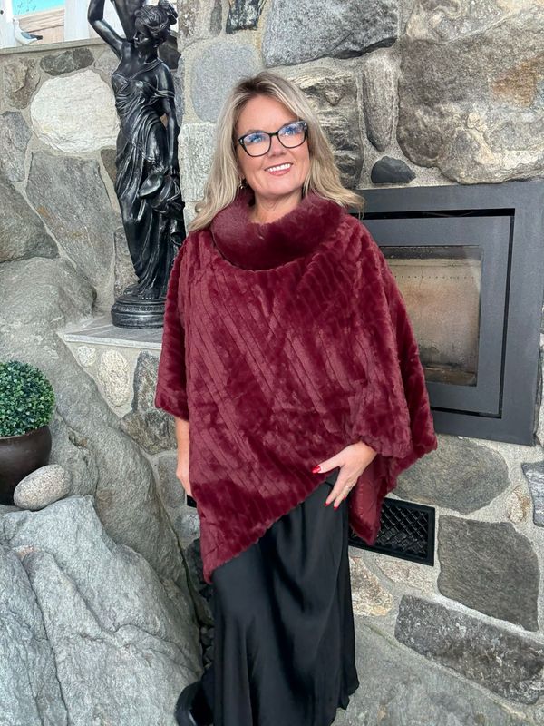 Poncho fur Bordeaux