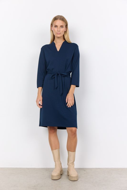 Banu kjole marineblå