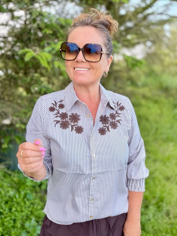 Esevalina Skjorte – Moonbeam med Mole