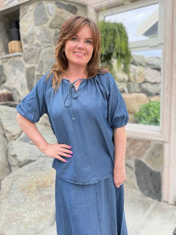 RINNY Bluse – Medium Blue Denim