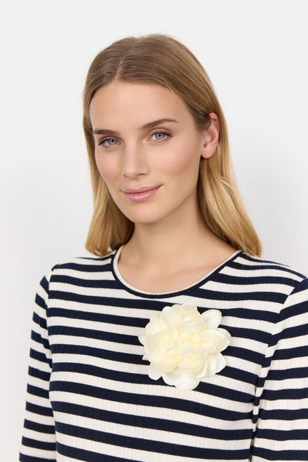 Hovedbilde Dudley blomst til toppen/håret