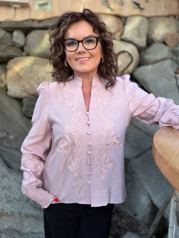 Vanessa emb shirt rosa