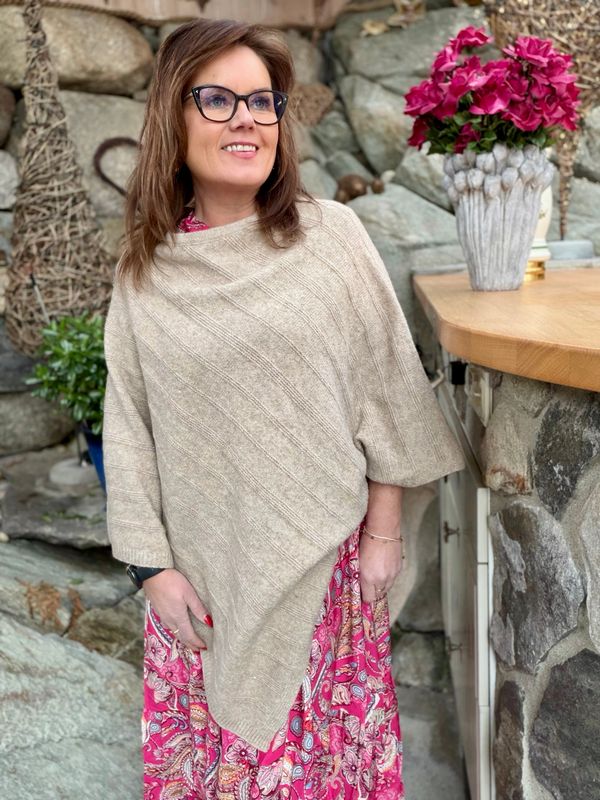 Poncho med glitter