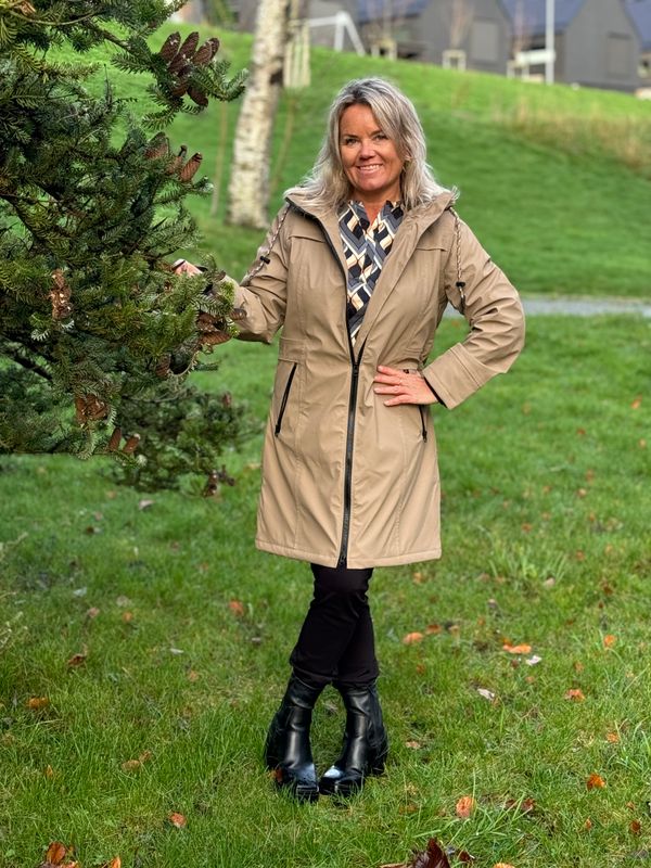 Rain jacket desert taupe 